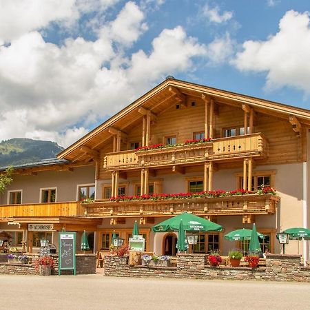 Alpengasthof Almrose Im Heutal 温肯 外观 照片
