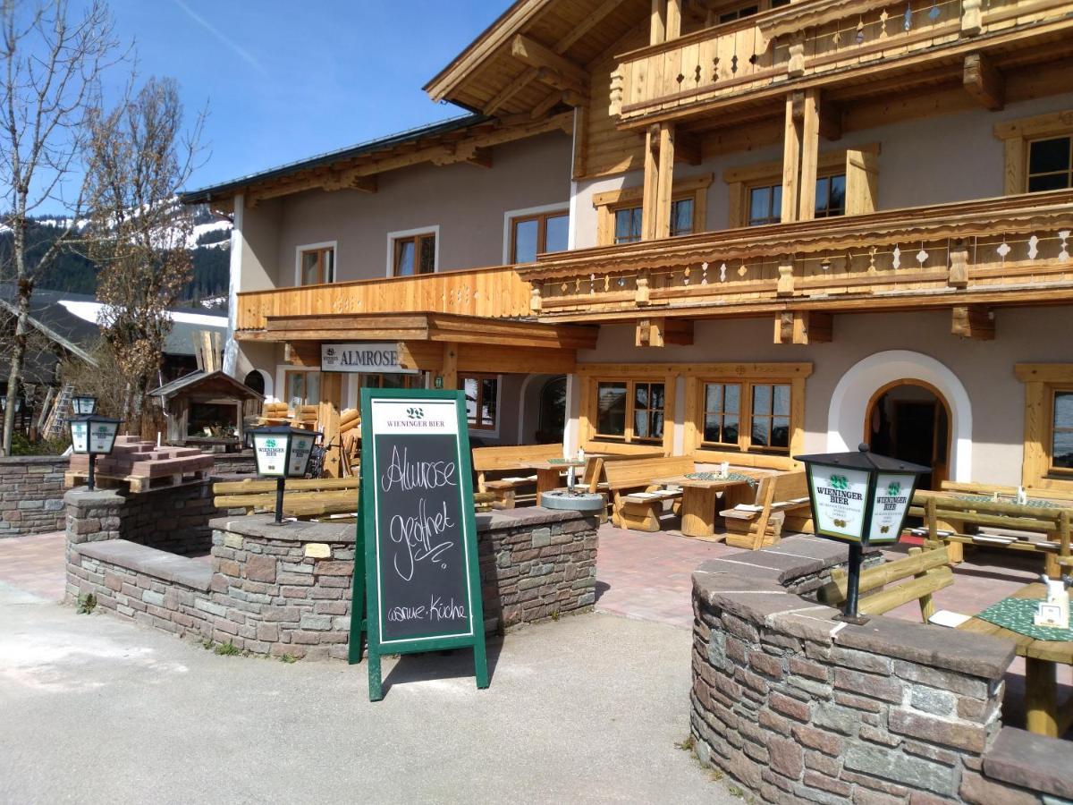 Alpengasthof Almrose Im Heutal 温肯 外观 照片